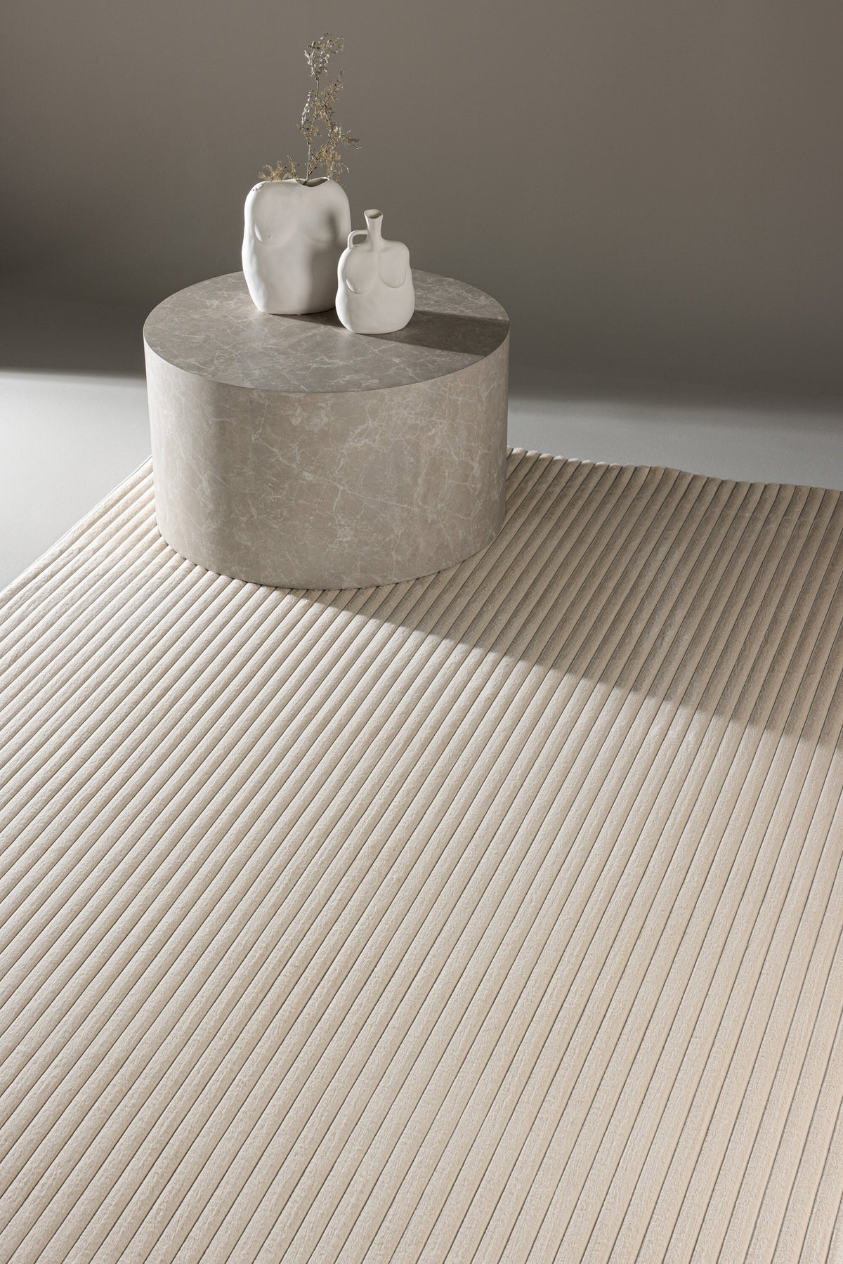 Miller polyestermatta 290 x 200 cm – livsstilsbild i hemmiljö