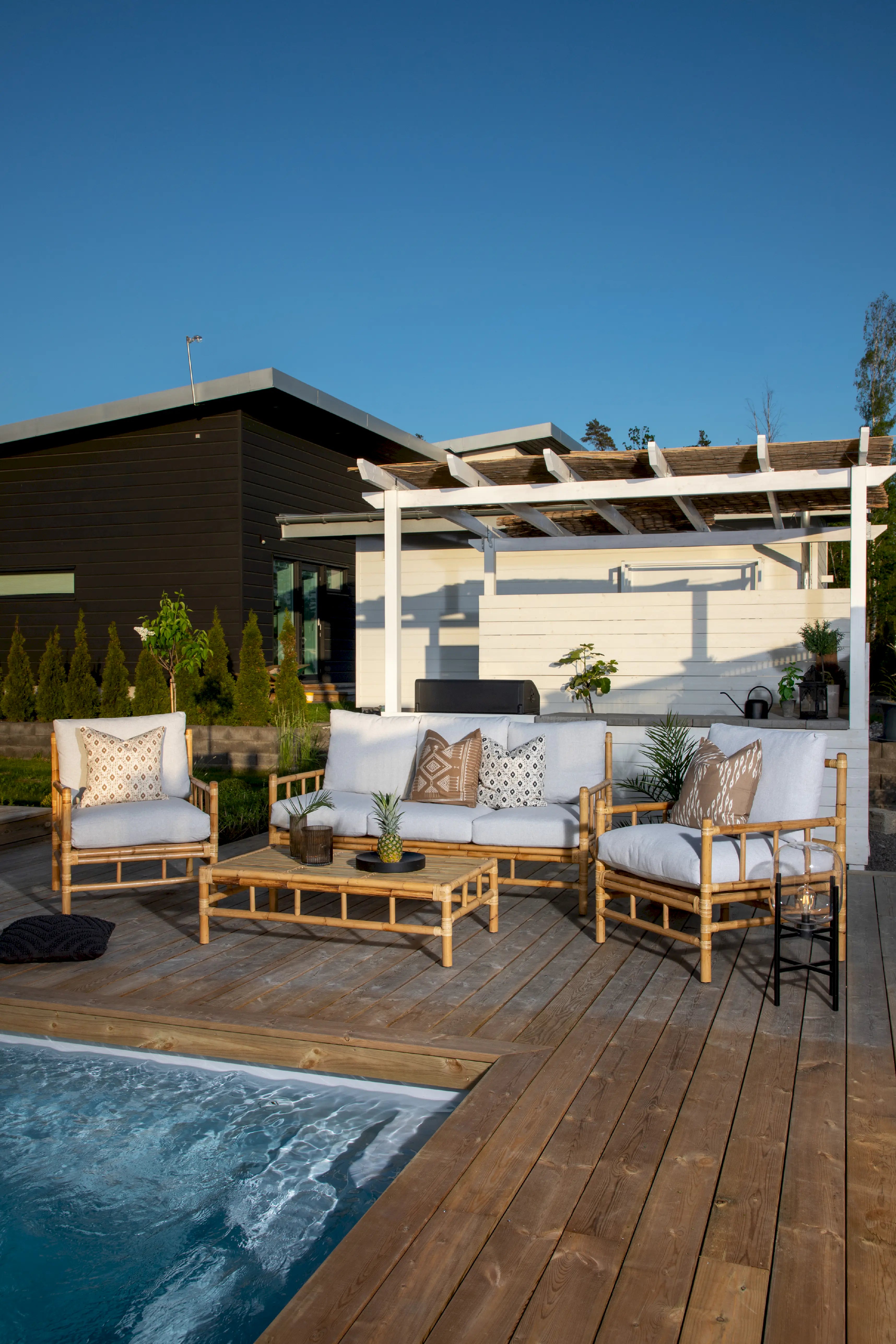 Cane Loungegrupp - folkart.se