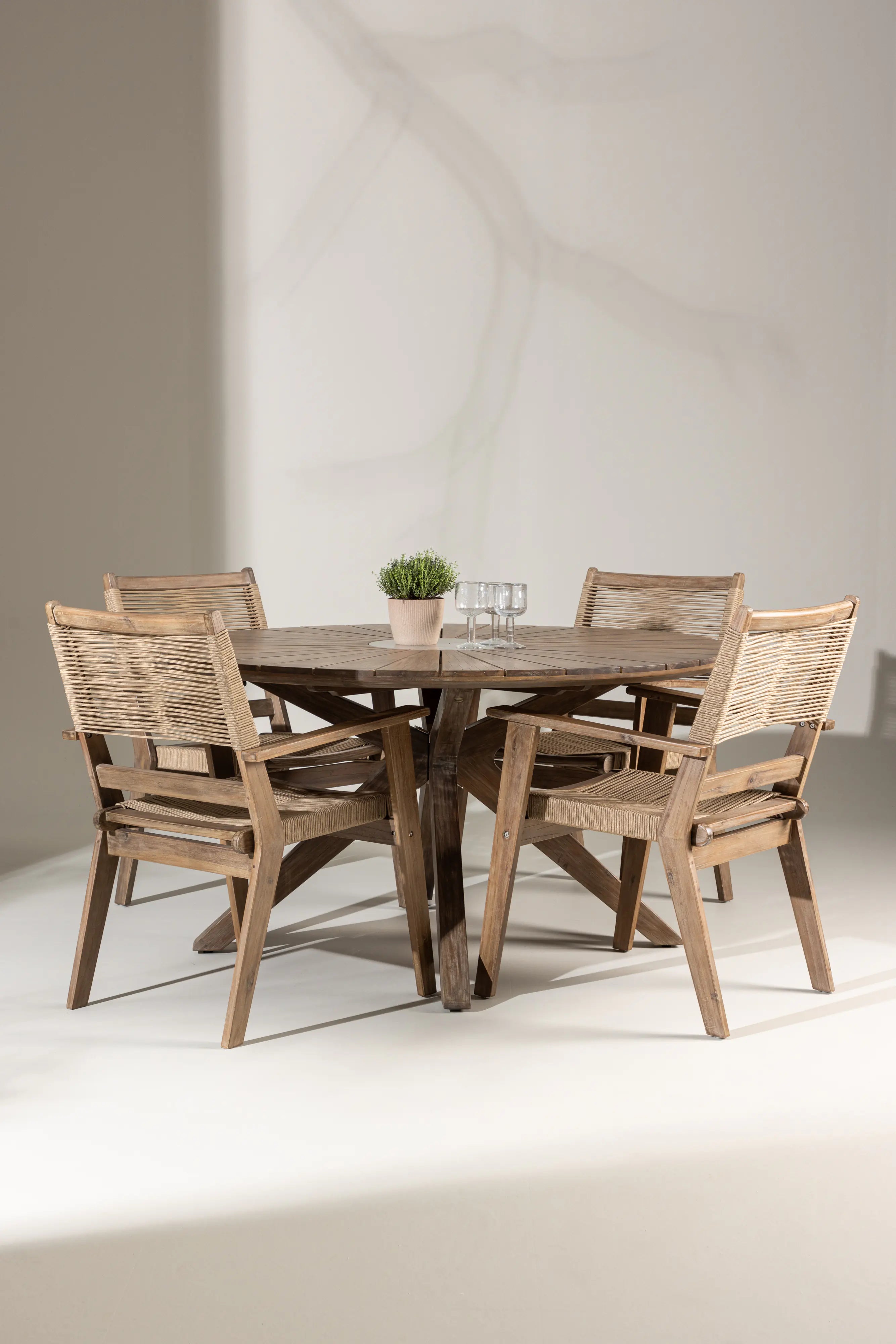 Rosario Runt bord, utomhus