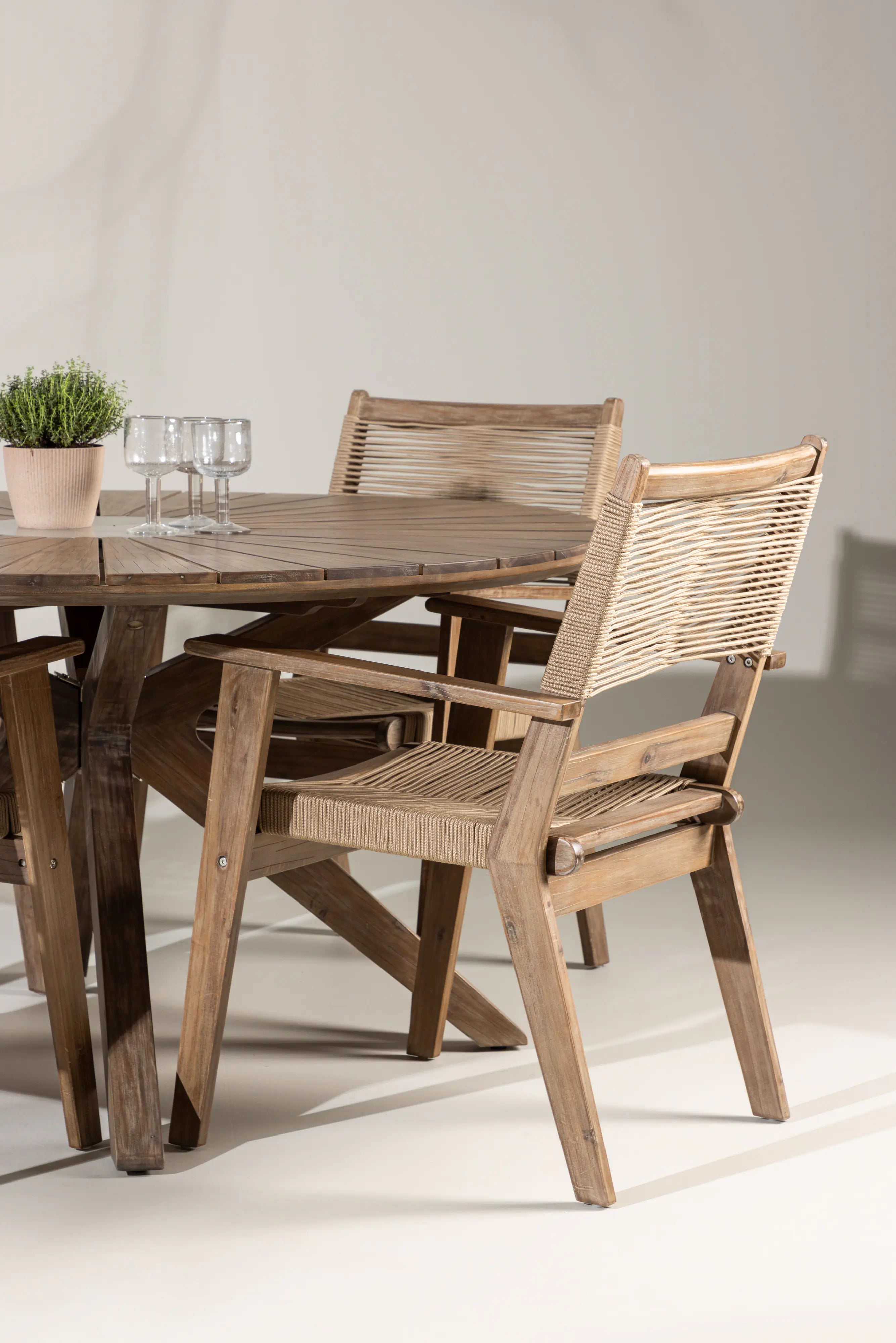 Rosario Runt bord, utomhus