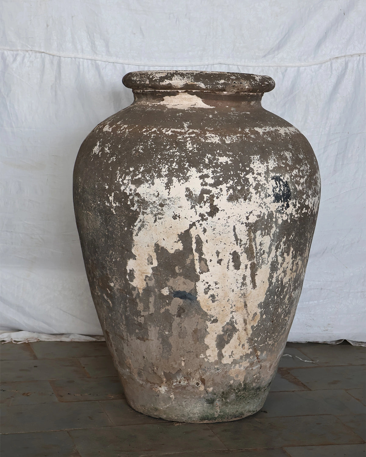 Vintage urna s urn – sidovy