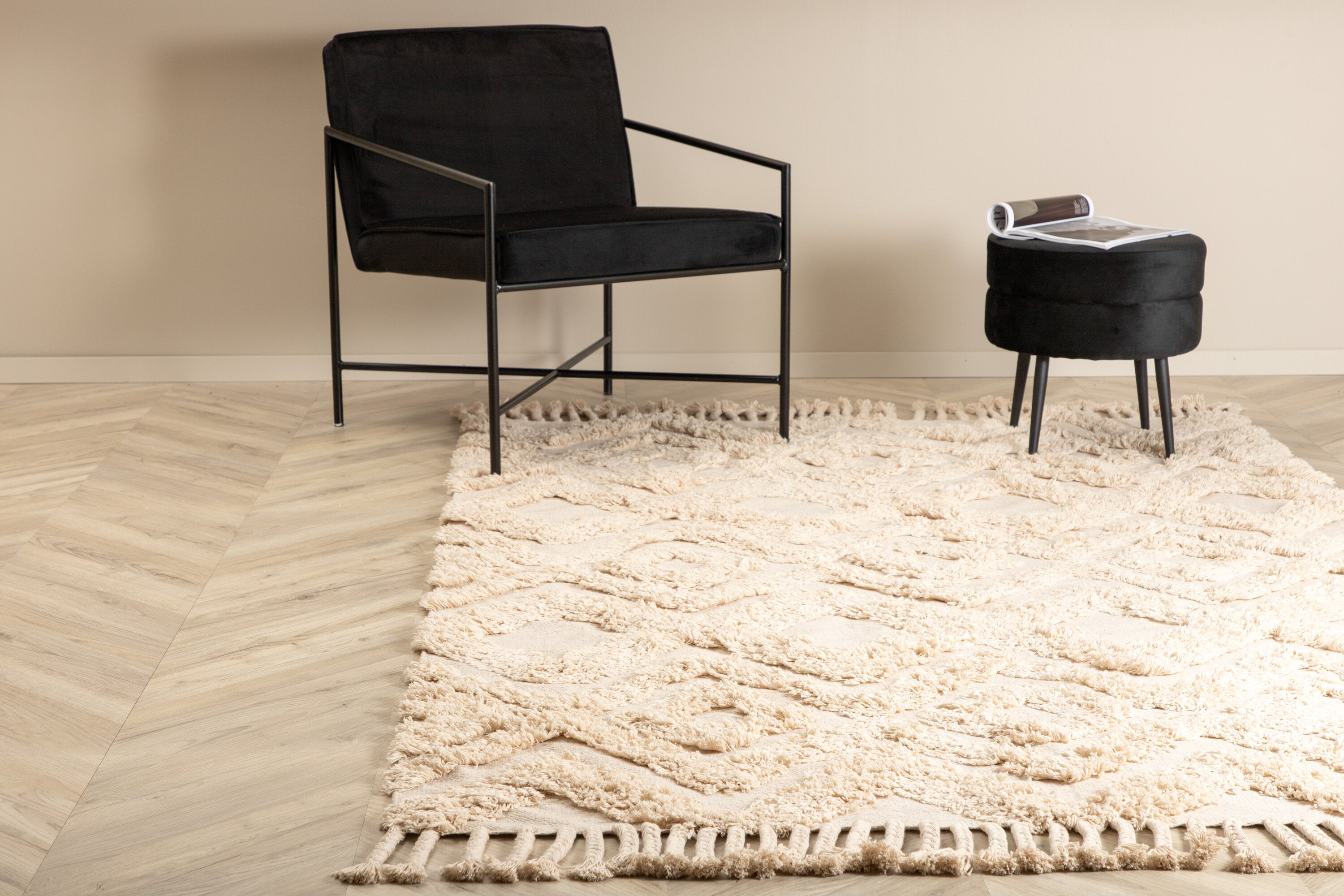 Hilma Rektangulära Mattor 230 x 160 Beige