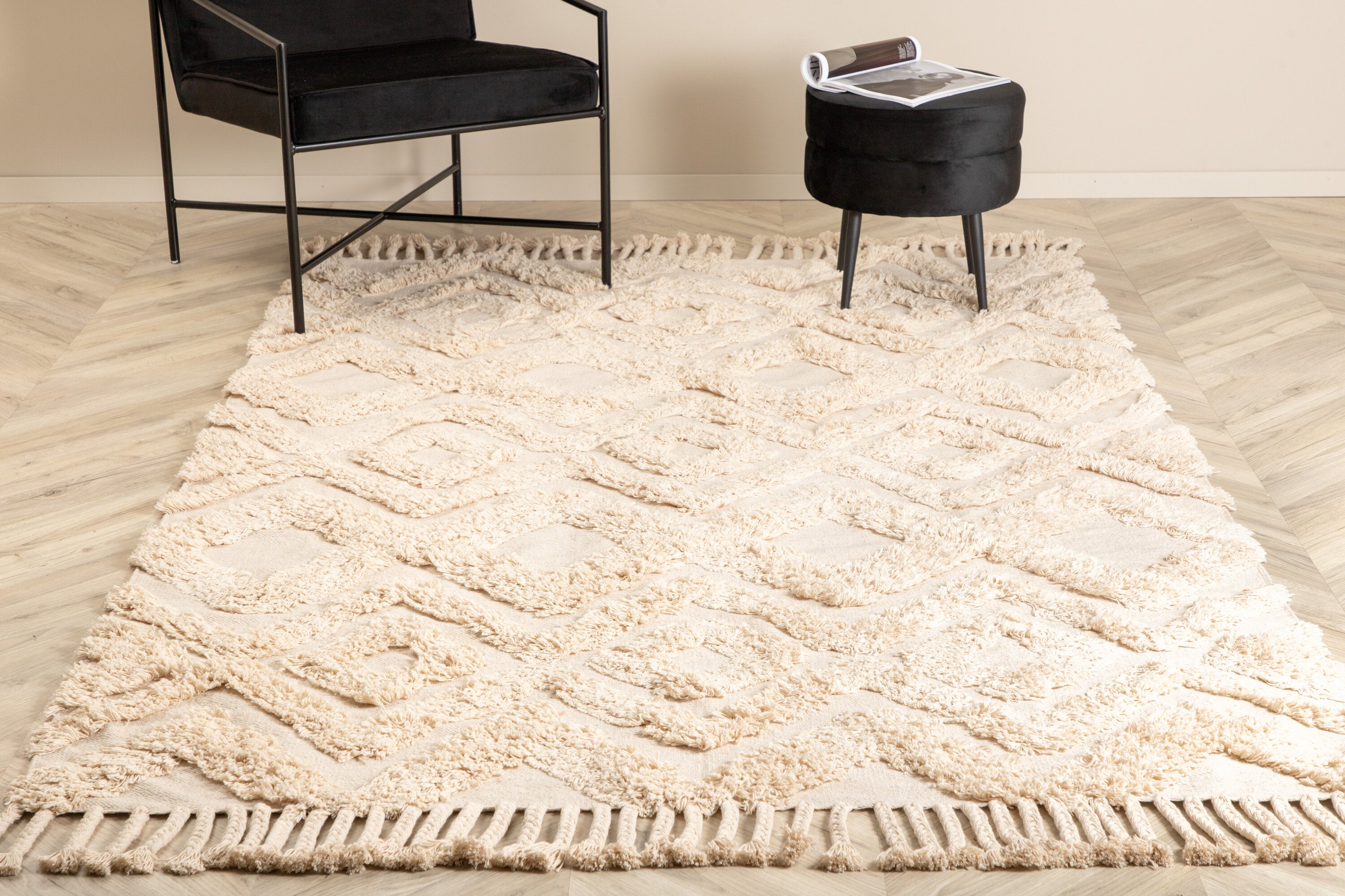 Hilma Rektangulära Mattor 230 x 160 Beige