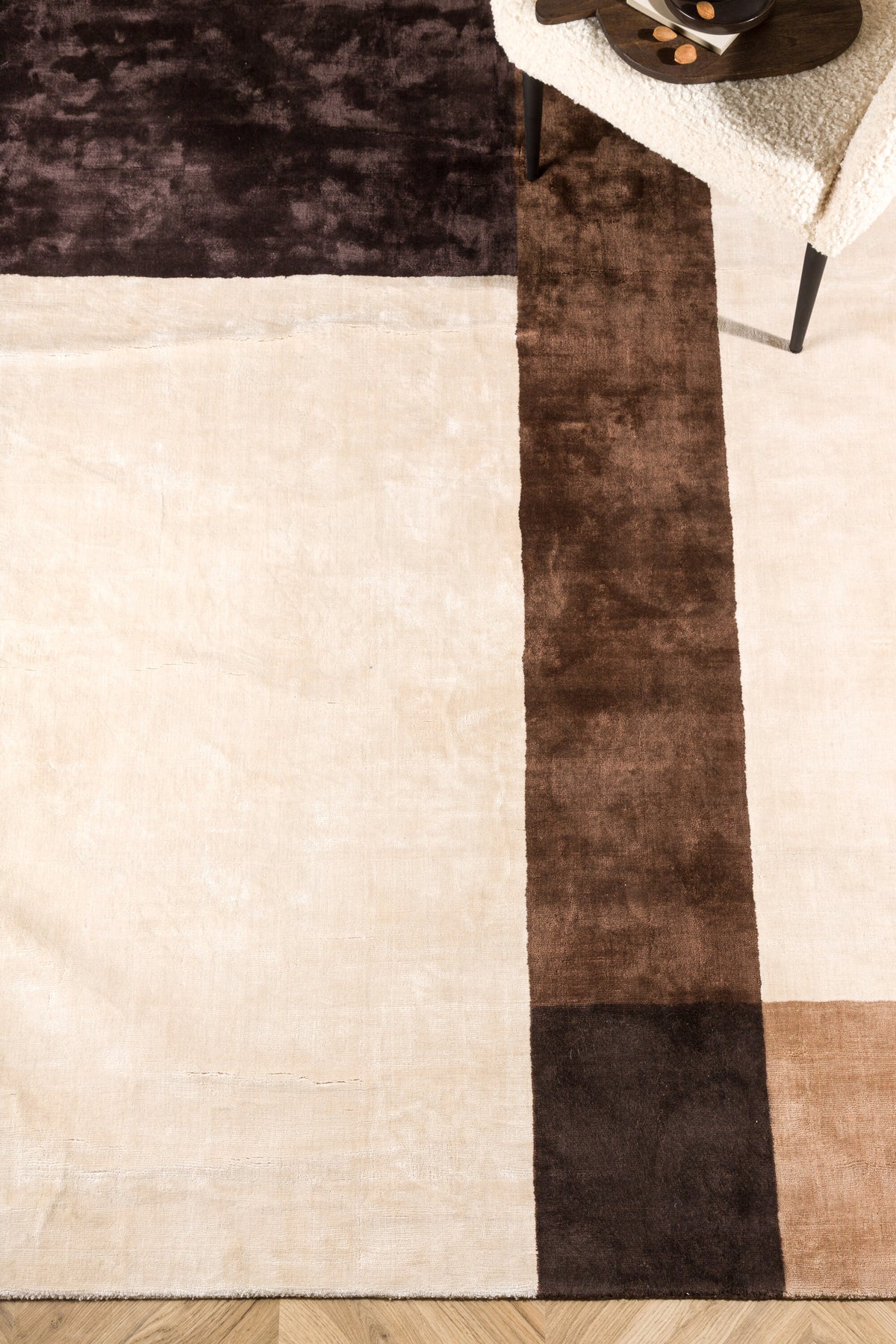 Arvid viskosmatta 350 x 250 cm – livsstilsbild i hemmiljö