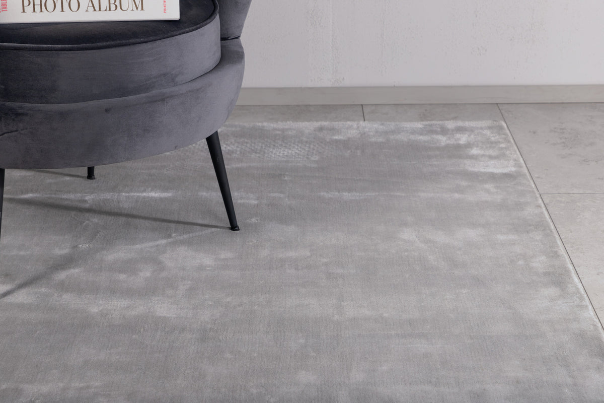 Indra viskosmatta 300 x 200 cm – livsstilsbild i hemmiljö
