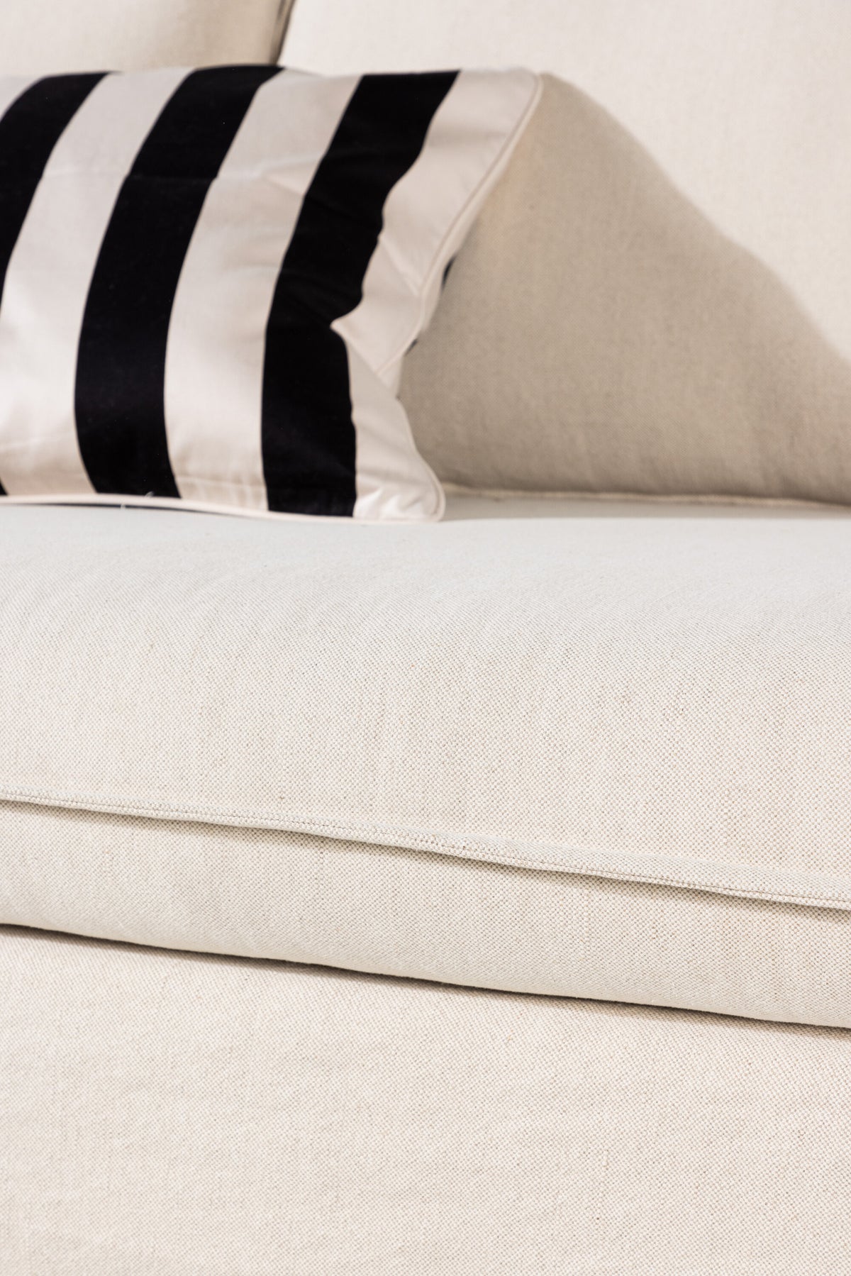Nova 4-sits soffor beige – stilbild