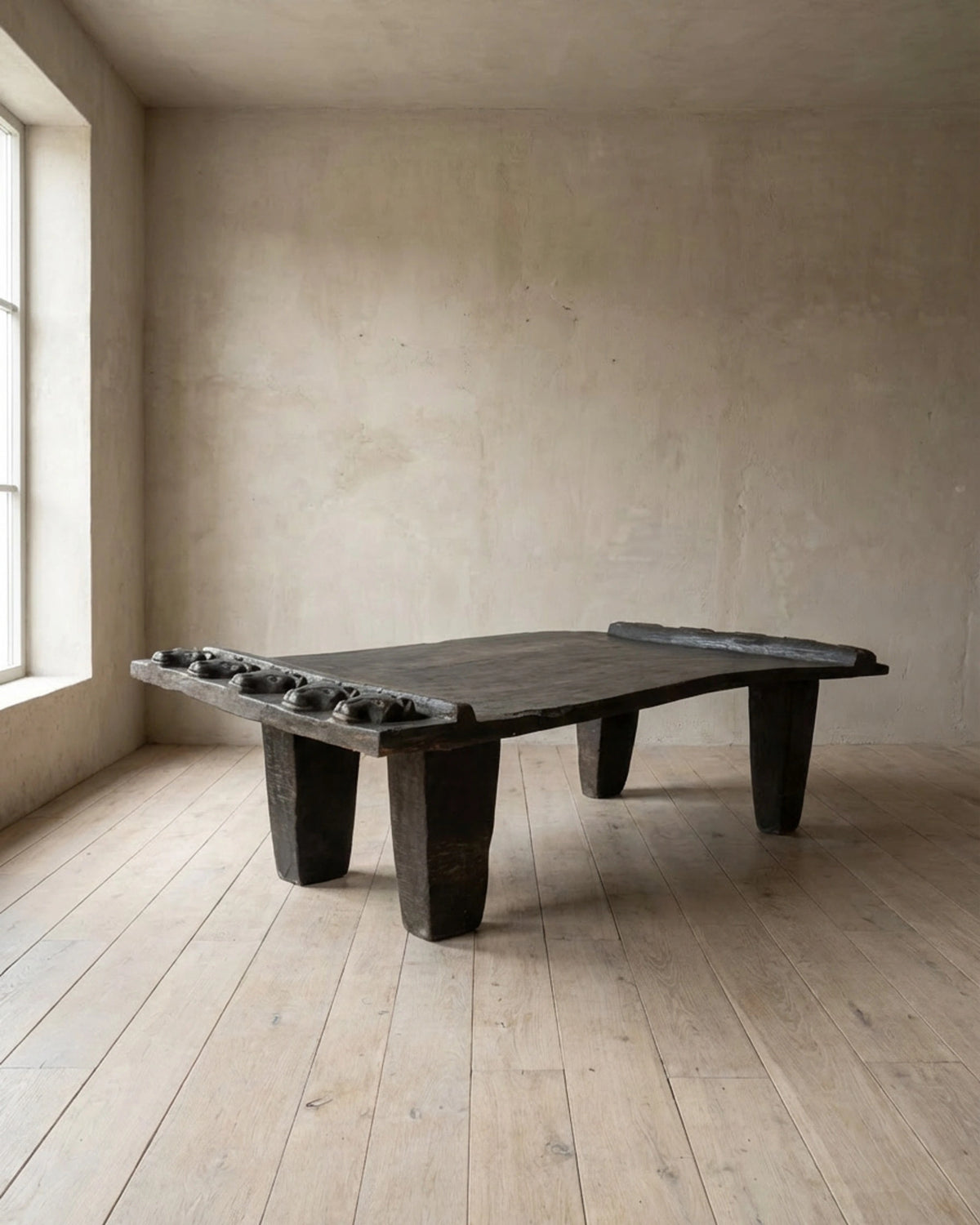 Vintage bord naga – produktbild