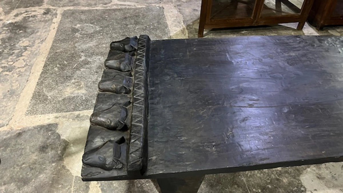 Vintage bord naga – livsstilsbild